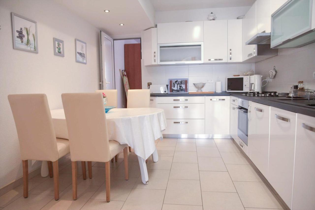 House Bilic Apartman Baška Voda Kültér fotó