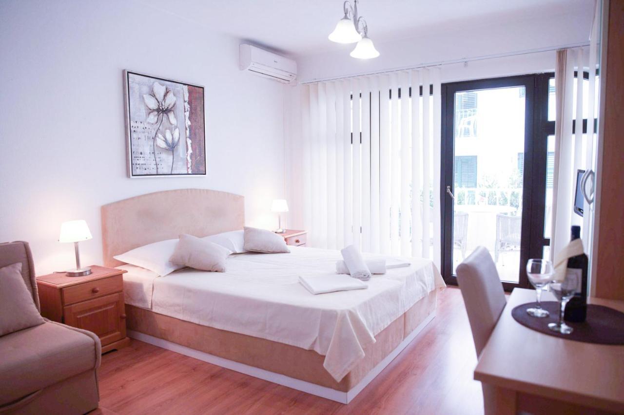 House Bilic Apartman Baška Voda Kültér fotó